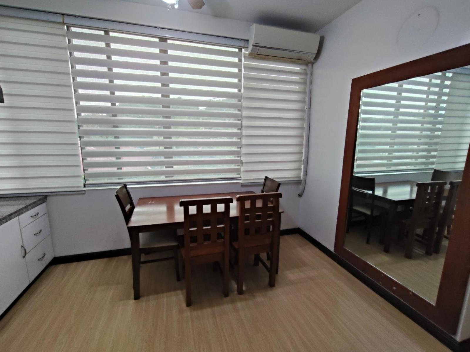 La Belladoza Near Airport Hotel Paranaque City Ngoại thất bức ảnh