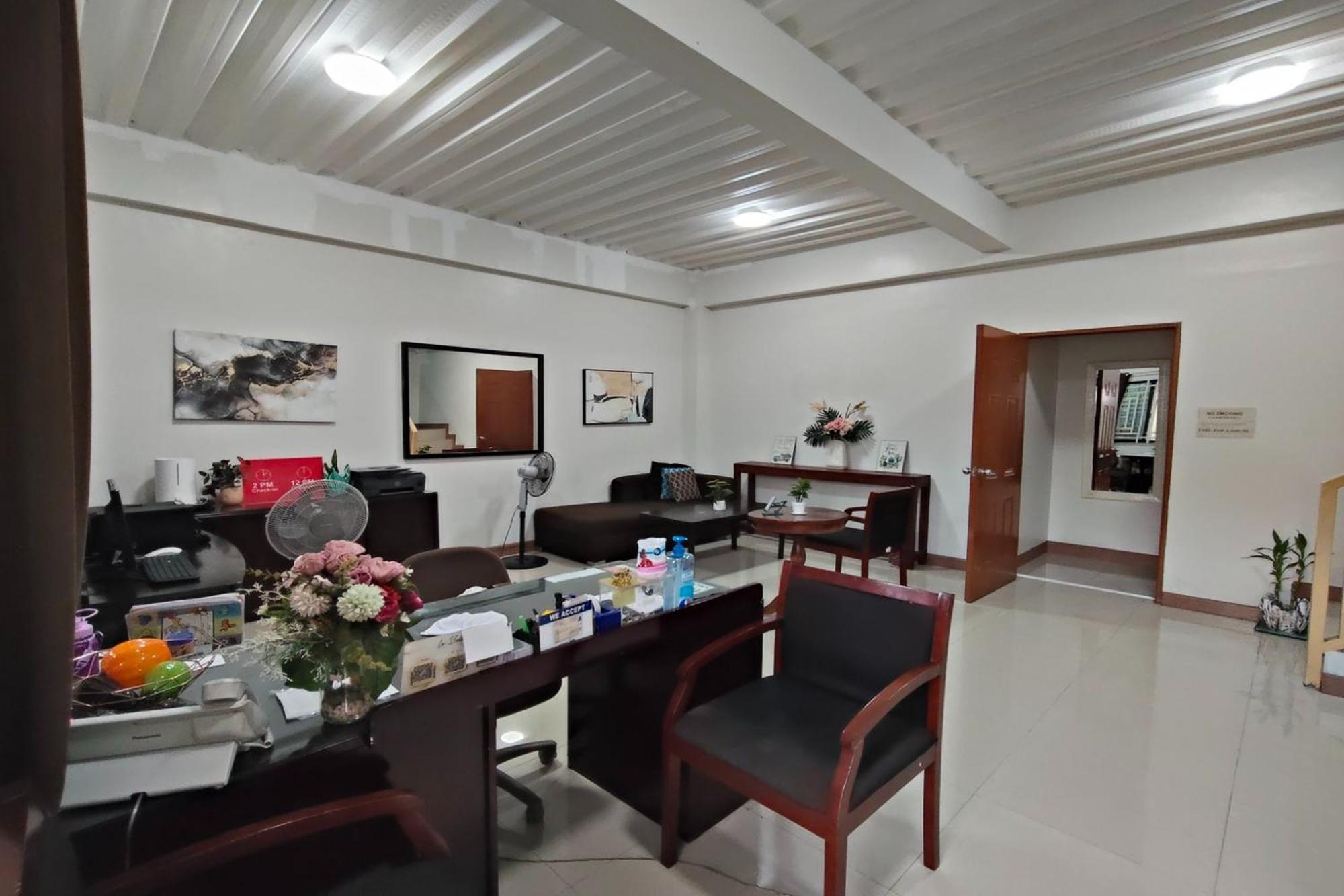 La Belladoza Near Airport Hotel Paranaque City Ngoại thất bức ảnh